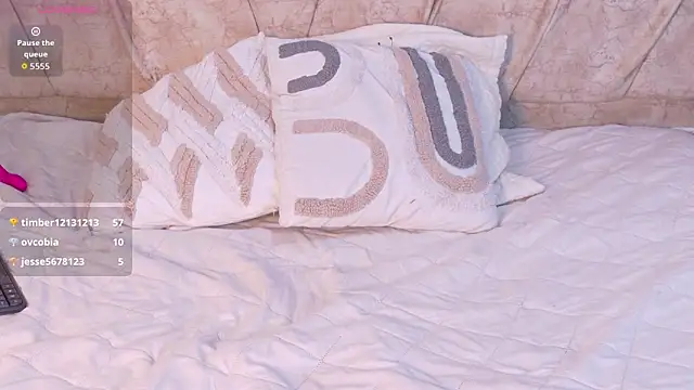 JulietaTorres_'s cam snapshot