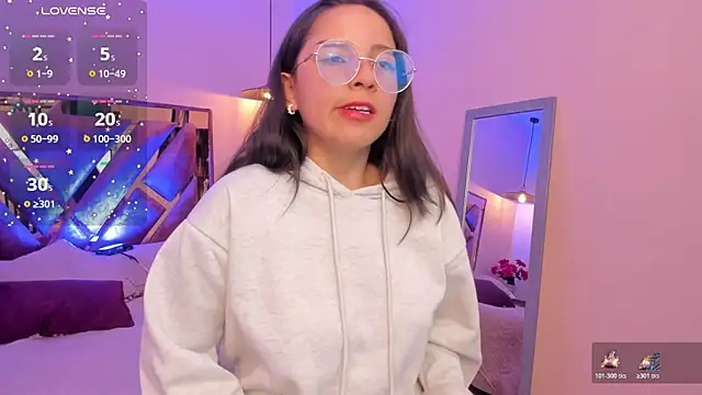 Kittyy_patitas_suaves's cam snapshot