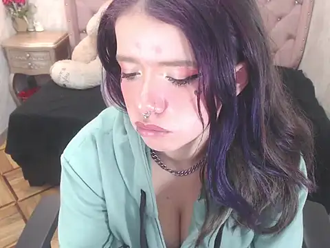 EmilyWildde's cam snapshot