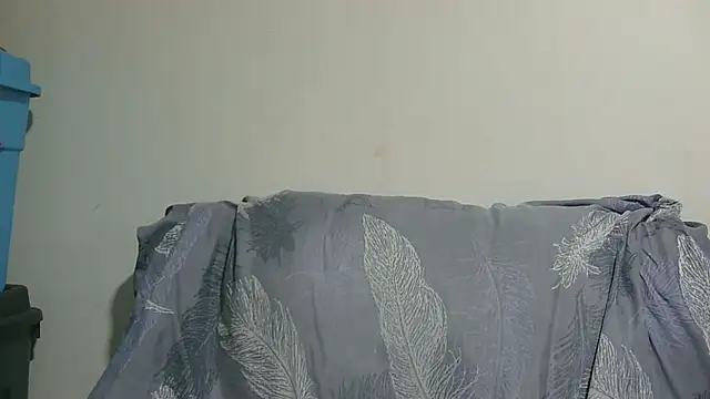 sluttylaura21's cam snapshot