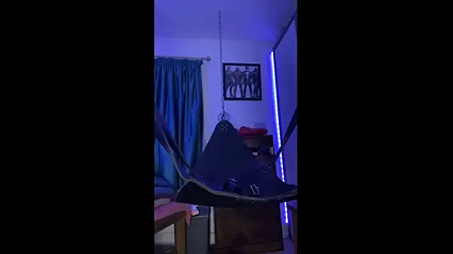 LeatherSdaddy's cam snapshot