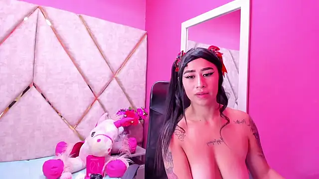 scarletCutee_'s cam snapshot