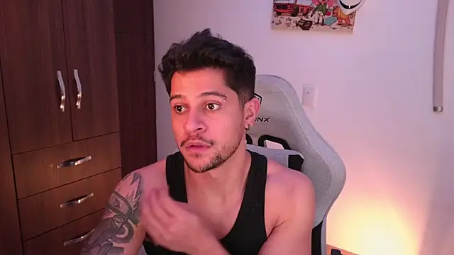 domsantiago_'s cam snapshot