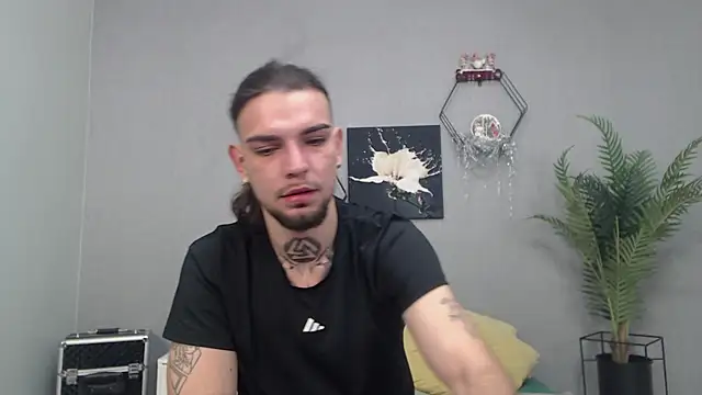 KaneHunter's cam snapshot