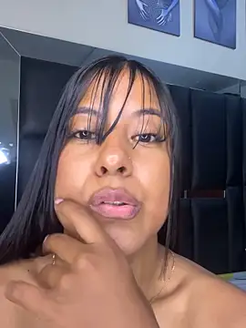 Kendra_C's cam snapshot