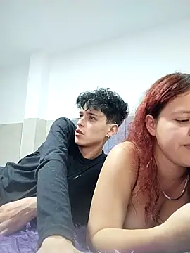 hottie_couplee's cam snapshot