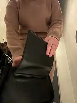 KiraSunshine live sex cam