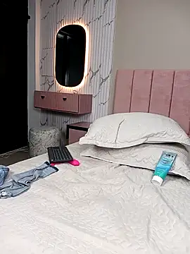 little-doll18's cam snapshot