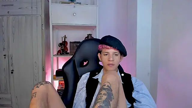 tylernova live sex cam