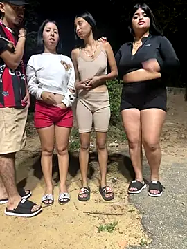 royalgirls_x's cam snapshot