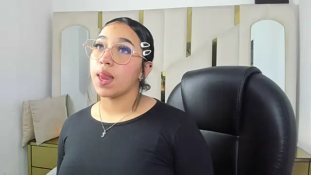 IsabellRodriguez18's cam snapshot