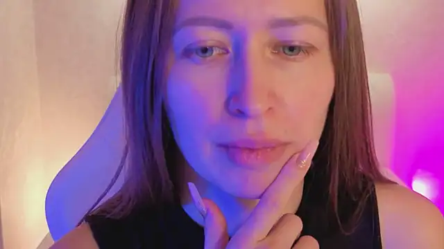 bella_li__'s cam snapshot