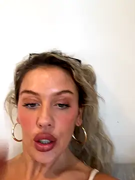 peachcindyy's cam snapshot