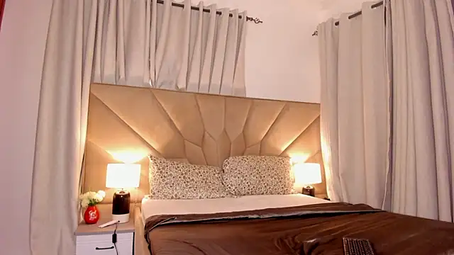 Freaky_jasmin's cam snapshot