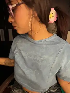 Isabella-Teen's cam snapshot