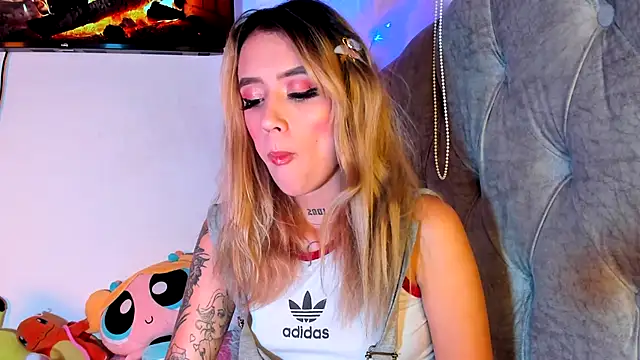 Sabrina_Cole's cam snapshot