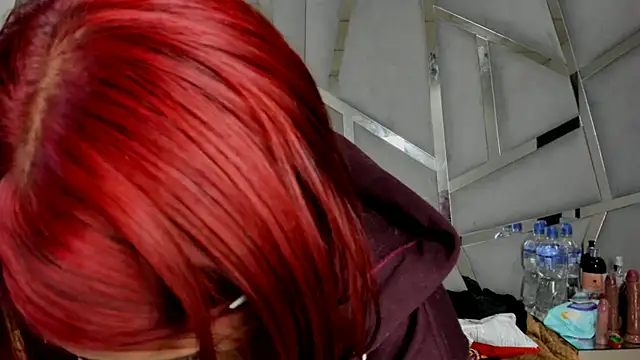 Catherinee69_x's web cam