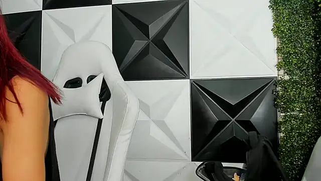 gin_ger18's cam snapshot