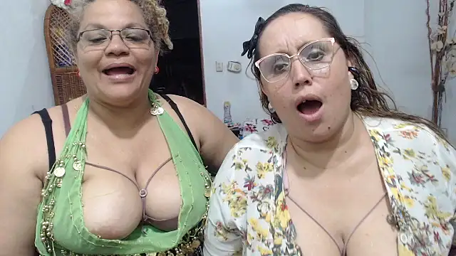 mademooms's cam snapshot