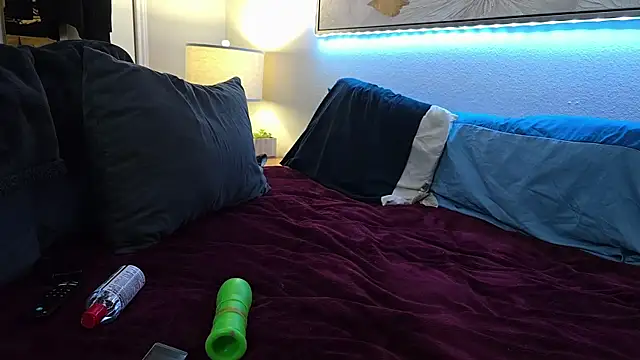 Mrkarizma's cam snapshot