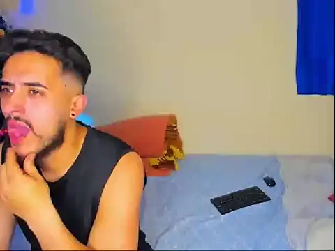 astredad2025's cam snapshot