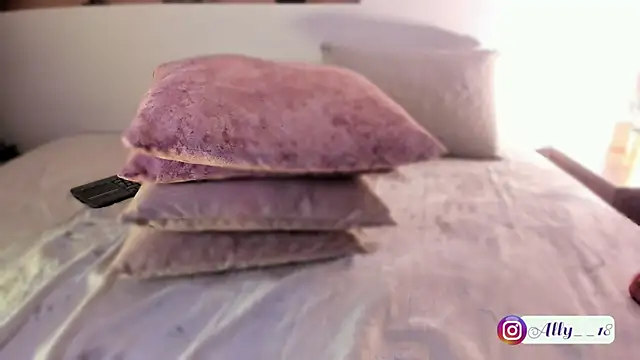 Ally_addams's cam snapshot