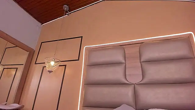 CAYLINCOLLINS's cam snapshot