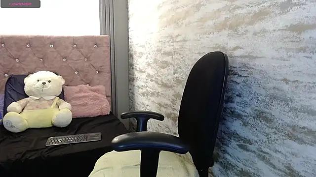 Cloe16_'s cam snapshot