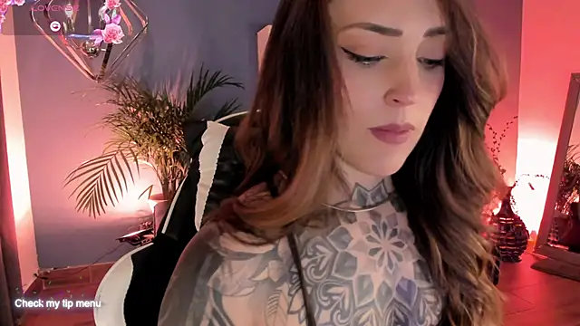 Megan_inked's cam snapshot