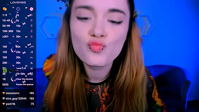 liana_kisses's cam snapshot