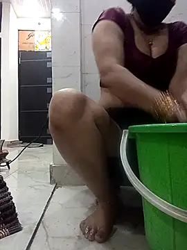 Angle-Priya07 live sex cam