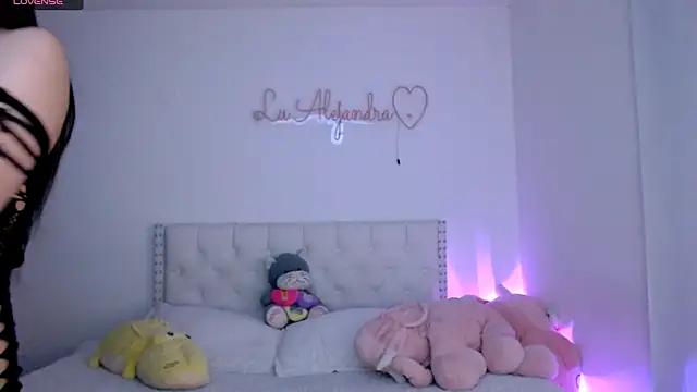 alee_lenoxx live sex cam