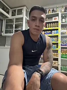 OliverWest04's cam snapshot