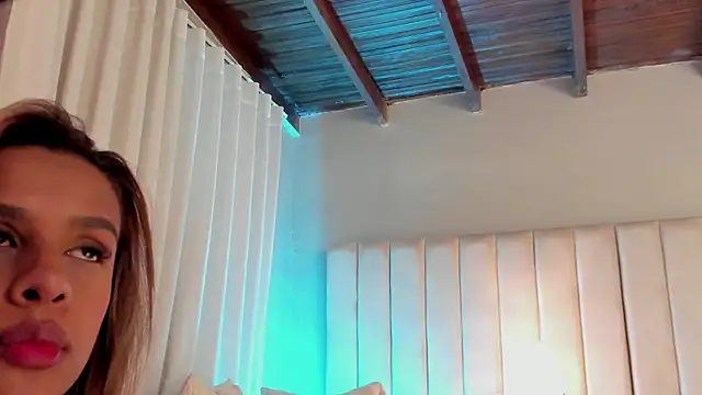 Paulina_Monroy's cam snapshot