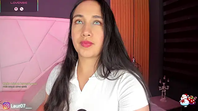 Lauroberts7's cam snapshot