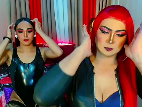 02HornyCumTrans's cam snapshot