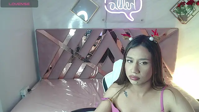 Evy_Luxx_v's cam snapshot