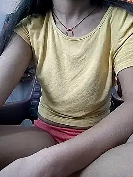 Ruhi_07's cam snapshot