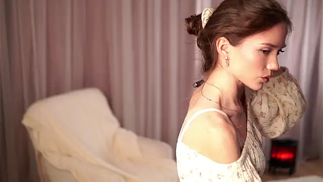 LucieNovembre's cam snapshot