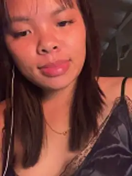 hello-cute's cam snapshot