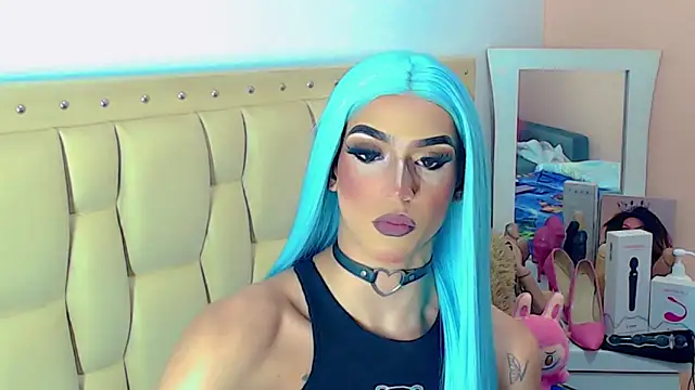 briana_sex32's cam snapshot