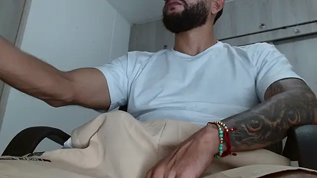 LukasScott_'s cam snapshot