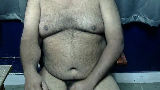 hairysubcub_70's cam snapshot