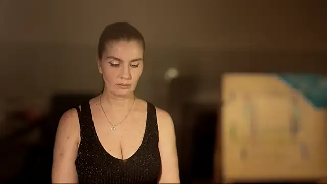 NoNudeElie's cam snapshot