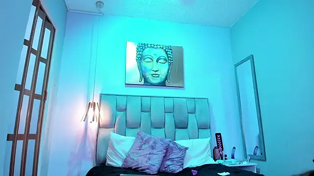 Violet-Storm-'s cam snapshot