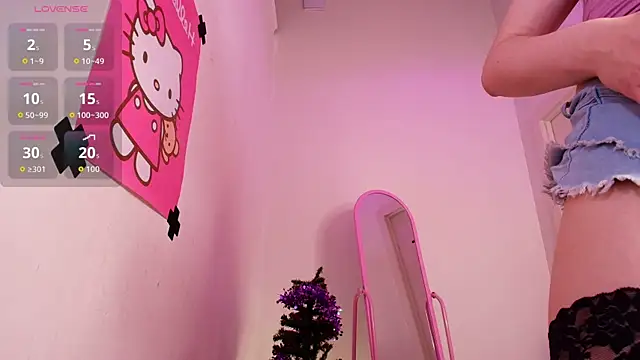 Vi_Luxy's cam snapshot