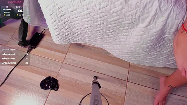 cloe_taylor__'s cam snapshot