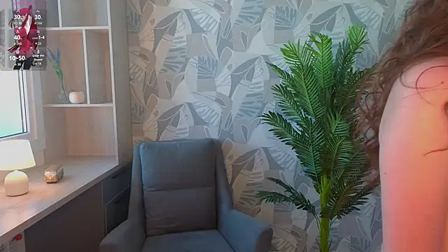 LewisThrone's cam snapshot