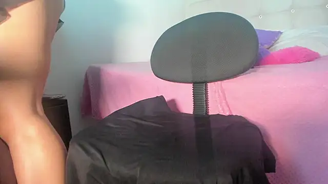 _Nikooll_love's cam snapshot