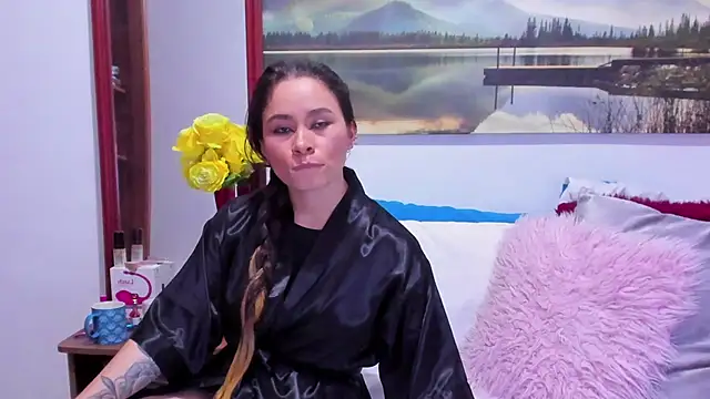 Aurora_Real's cam snapshot